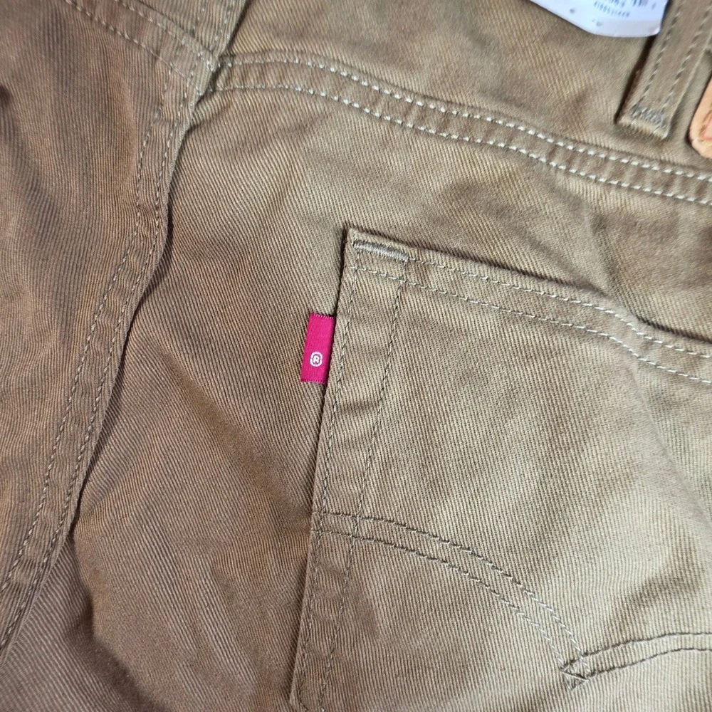 Levi's Men's 511 Slim Cut-Off Stretch Twill Shorts Brown Size 38 NWT‎